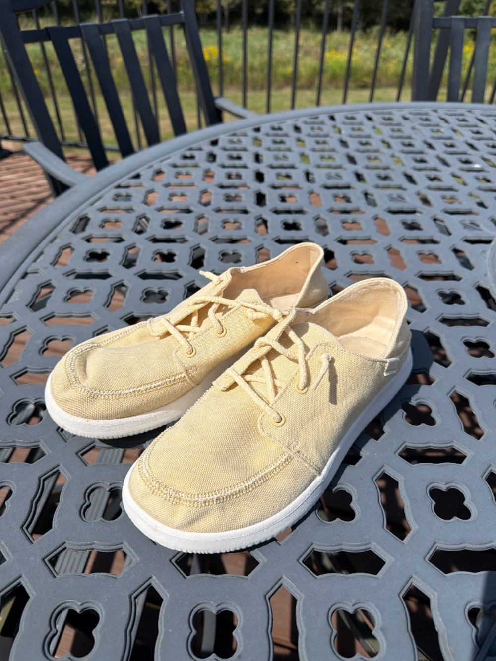 Adorable, lightweight canvas shoes